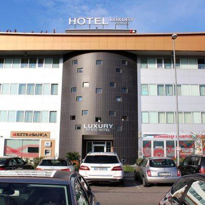 Hotelluxuryprato מראה חיצוני תמונה