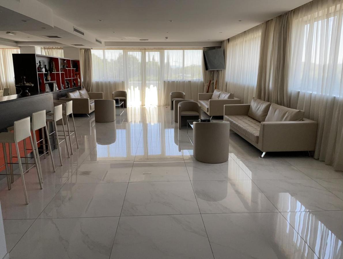 Hotelluxuryprato מראה חיצוני תמונה
